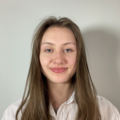 Emma Genautis picture